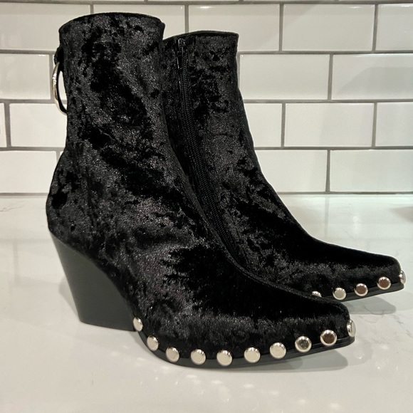 Jeffrey Campbell Shoes - Jeffrey Campbell Walton Black Velvet Studded Boots Womens Size 6